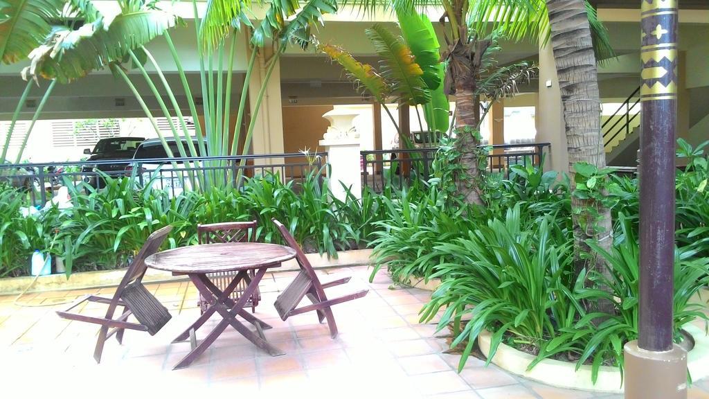 Bali Hotel Phnom Penh Oda fotoğraf