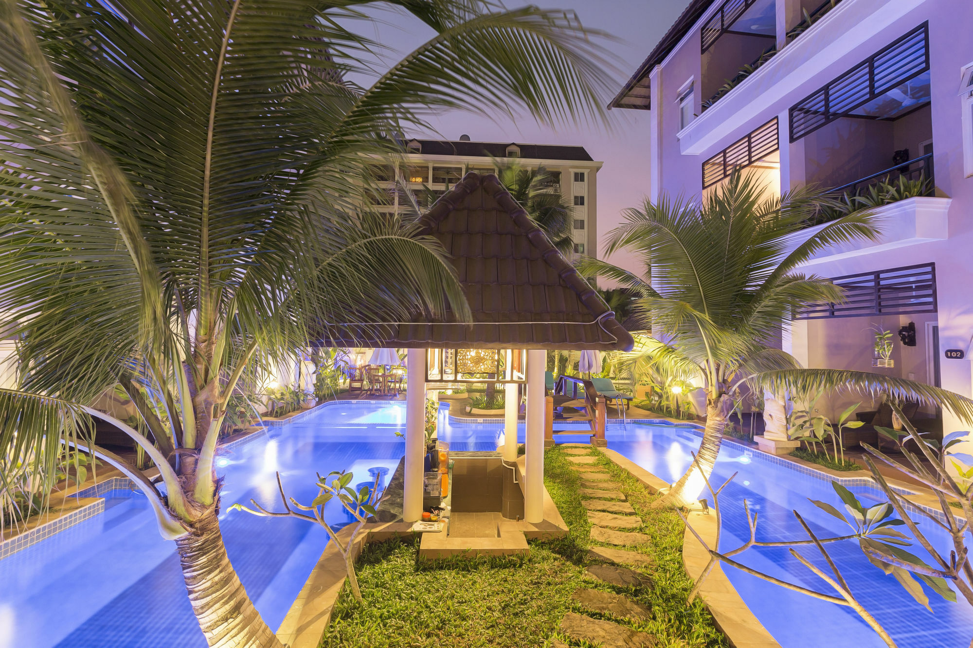 Bali Hotel Phnom Penh Dış mekan fotoğraf