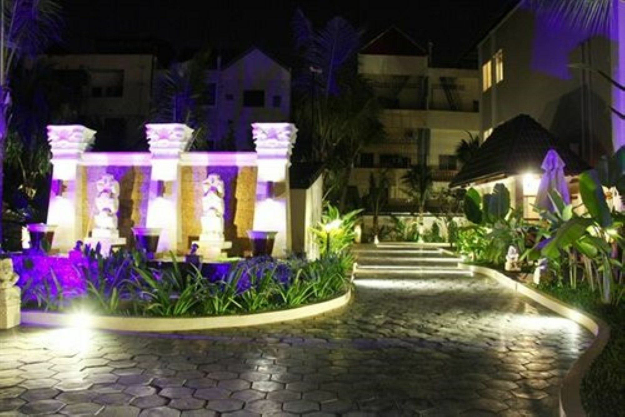 Bali Hotel Phnom Penh Dış mekan fotoğraf