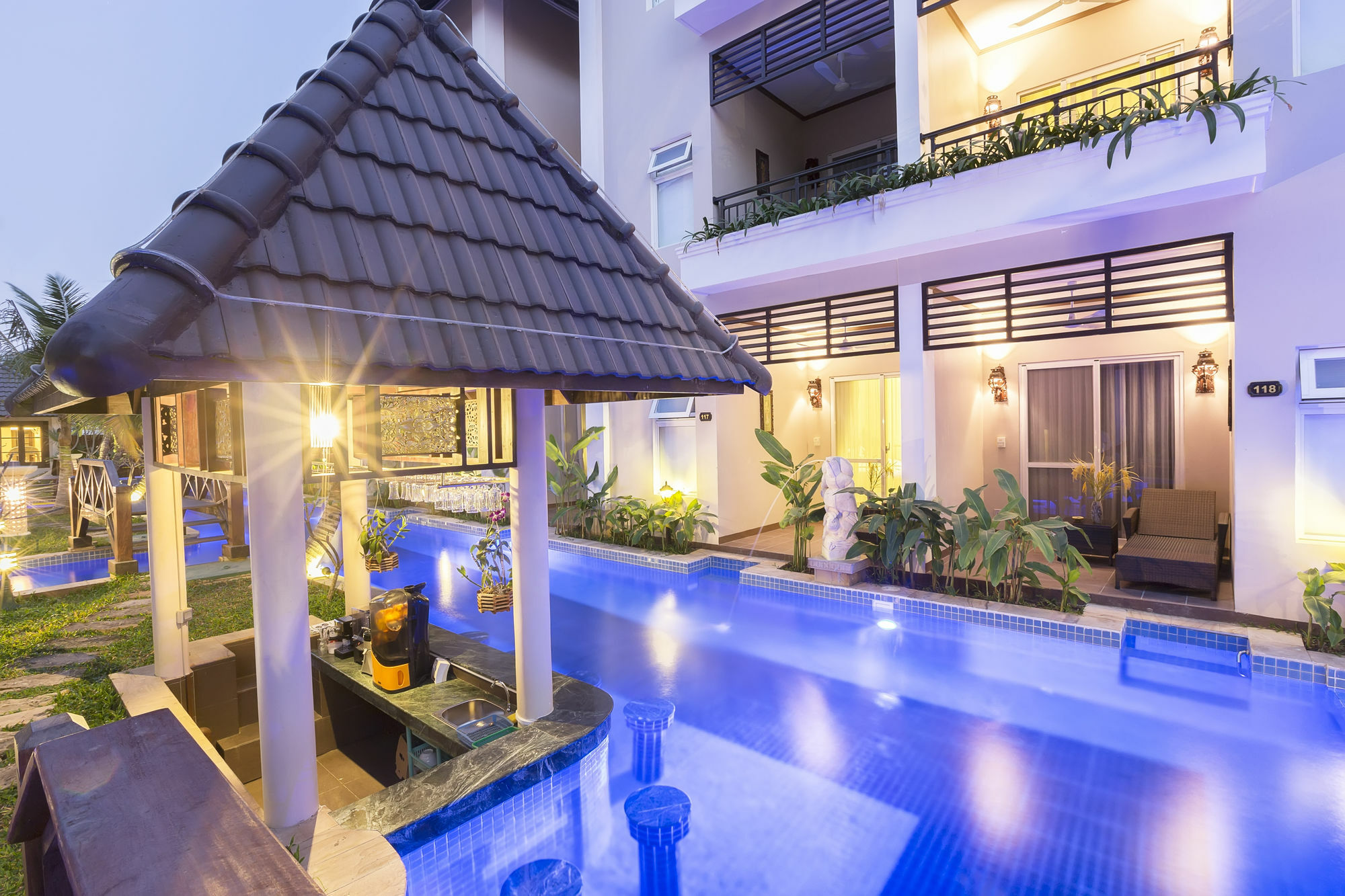 Bali Hotel Phnom Penh Dış mekan fotoğraf